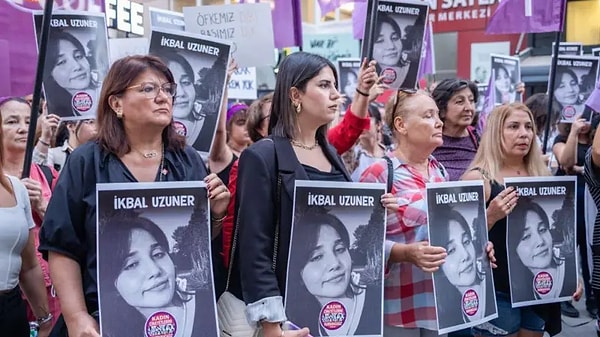 Yaşanan katliamdan sonra ülkemizin dört bir yanında kadınlar, tüm kadınlar adına bir araya gelmiş ve artık korkmadan yaşamak istediklerini dile getirmişlerdi.