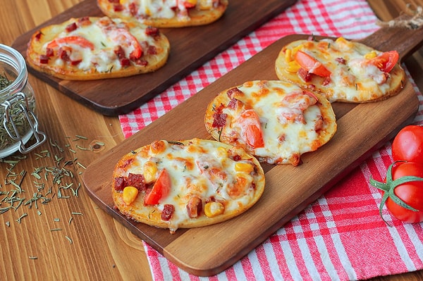 8. Patates Pizza