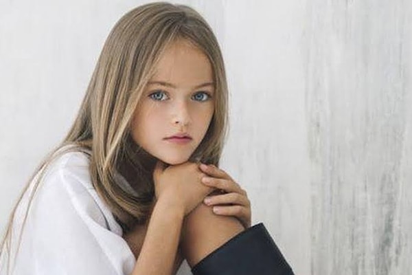 Henüz daha dokuz yaşındayken "Dünyanın En Güzel Kız Çocuğu" unvanını kazanan Kristina Pimenova'nın simasını hepimiz tanıyoruz.