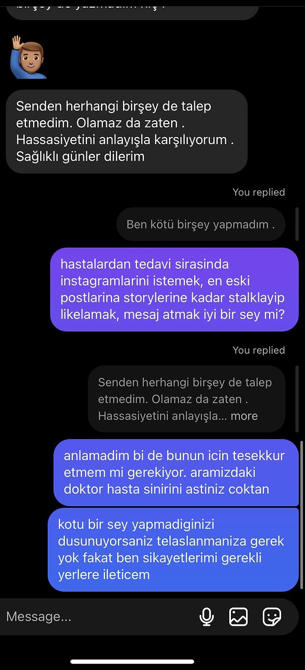 Bu ekran görüntülerini "Şaka gibi" notuyla paylaştı.