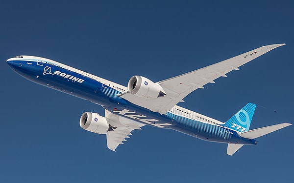 Boeing’in 7x7 formatında son rakamın '7' olmasının ardındaki sebep ise düşündüğünüzden daha basit. 707 modeliyle elde edilen başarı, Boeing'in uçak isimlerinde bu dizilimi benimsemesine neden olmuş.