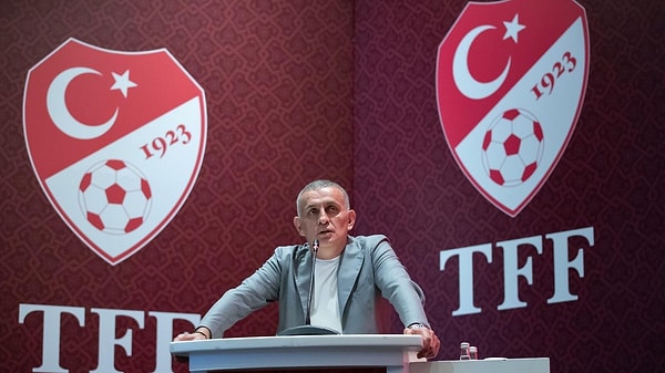 Türkiye Futbol Federasyonu (TFF) Başkanı İbrahim Hacıosmanoğlu, Trendyol Süper Lig'de yabancı VAR hakemlerinin yeniden görev alıp almayacağına dair verdiği yanıtla dikkatleri üzerine çekti.