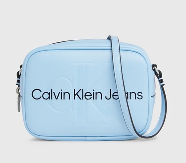 5. Calvin Klein  Mavi Omuz Çantası