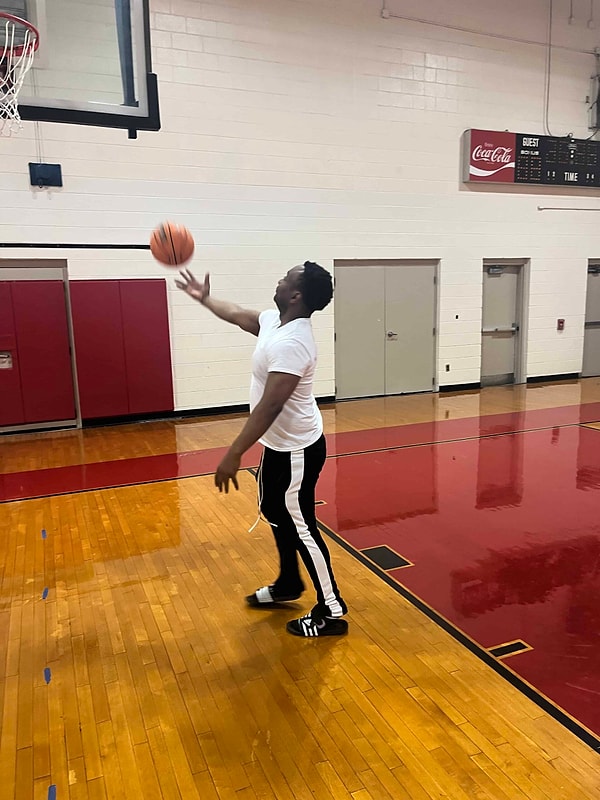 Tarik Crumpton