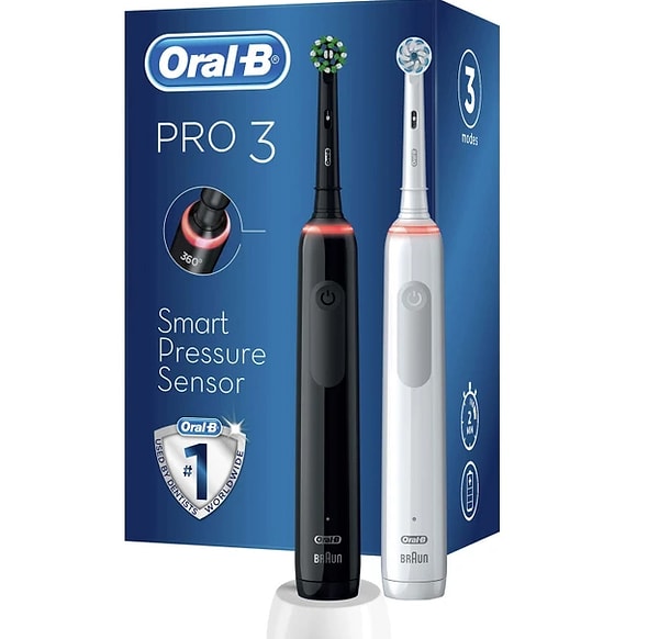 1. Oral-B Pro 3 - Siyah Beyaz 2'li Elektrikli Diş Fırçası Seti