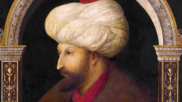 15. yüzyılda Fatih Sultan Mehmet’in devşirme sistemini getirmesiyle Osmanlı padişahları cariyelerle evlenmeye başladı