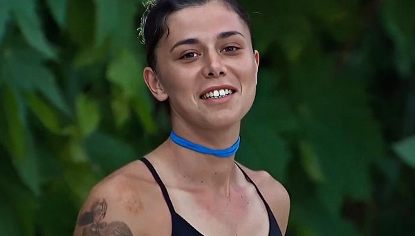 Survivor 2023'ün şampiyonu ve 2024 All Star sezonunda da izleyicileri etkileyen Nefise Karatay, takipçilerinin sorularını yanıtladı.