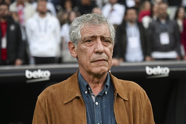 Son olarak Beşiktaş'ta görev alan, sezon ortasında gelen ancak sezonu tamamlayamayan Fernando Santos, şu sıralarda Azerbaycan'da teknik direktörlük yapıyor.