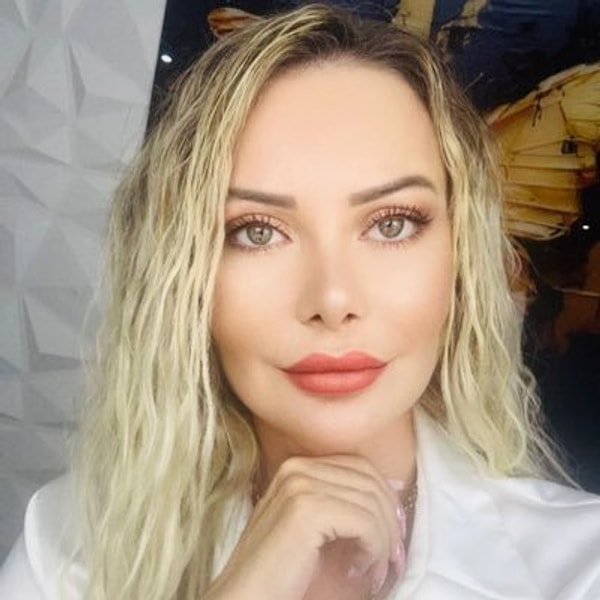 Astroloji paylaşımlarıyla bildiğimiz astrolog Yasemin Koca, kendi Twitter (X) hesabından bazı uyarılarda bulundu.