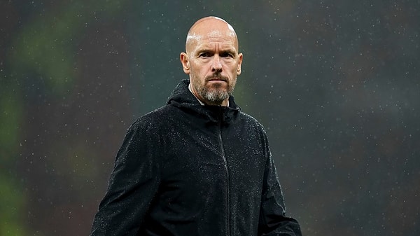 Erik ten Hag, gazetecilerin yalan söylediğini vurgulayarak, "Gürültü sadece basındaki bazı gazetecilerden geliyor. Hikaye, peri masalı yazıyorsunuz, yalan söylüyorsunuz" şeklinde konuştu.