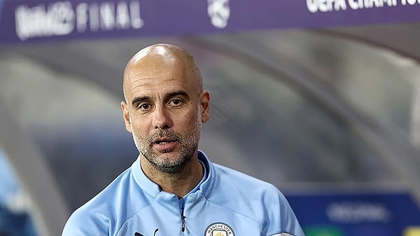 Bu soruya sinirlendiği görülen Guardiola, " İnsan olarak seçemediğimiz şeyler var. Katalan olmayı ben seçmedim. İnsanlar nerede doğduğunu seçemez. Anneni babanı seçemezsin. İngiliz olmayı siz seçmediniz" dedi.