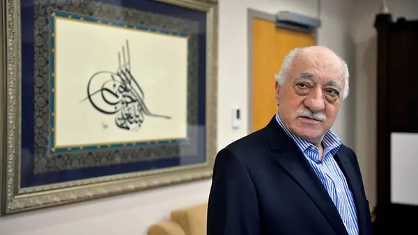 FETÖ elebaşı Fethullah Gülen'in ölüm haberini duyuran Makedonya Gostivar cami imamı yanlışlıkla Abdullah Gül'ün ismini söyledi.