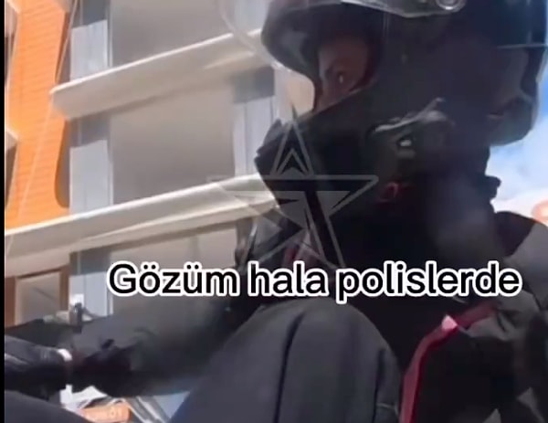 Dikkat çekmeyip polislerden kaçmak isteyen motosikletli genç, dönüş esnasında motosikleti yatırdı.