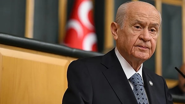 MHP Genel Başkanı Devlet Bahçeli'nin 'Öcalan' çağrısı sonrası başlayan tartışma gündemdeki sıcaklığını korurken, ABB Başkanı Mansur Yavaş'tan da konuyla ilgili bir açıklama geldi.