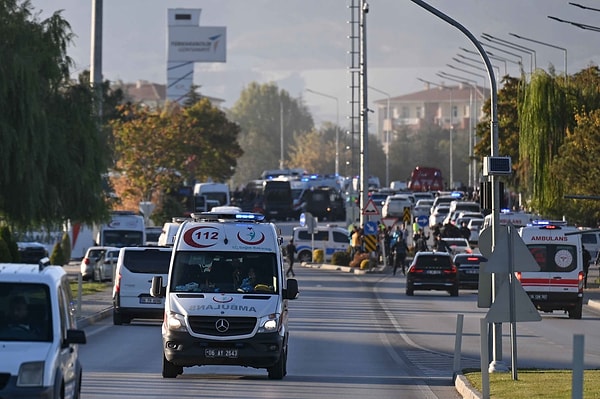 Saat 15.30 itibarıyla Ankara'da TUSAŞ'a yönelik terör saldırısı sonrası derin üzüntüye boğulmuştuk.