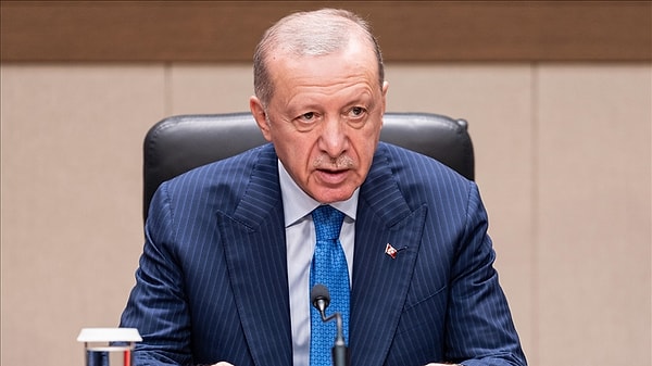 Erdoğan, Atatürk Havalimanı'ndaki Devlet Konukevi'nde düzenlenecek güvenlik toplantısına başkanlık edecek.