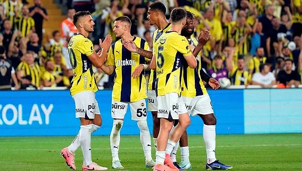 Avrupa'da elde edilen gelirde Galatasaray'ın hemen arkasından Fenerbahçe geliyor.