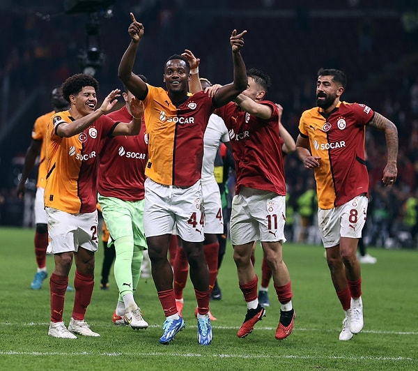 Pazartesi Süper Lig’de ezeli rakibi Beşiktaş’ı konuk edecek Galatasaray’da flaş bir gelişme yaşandı.