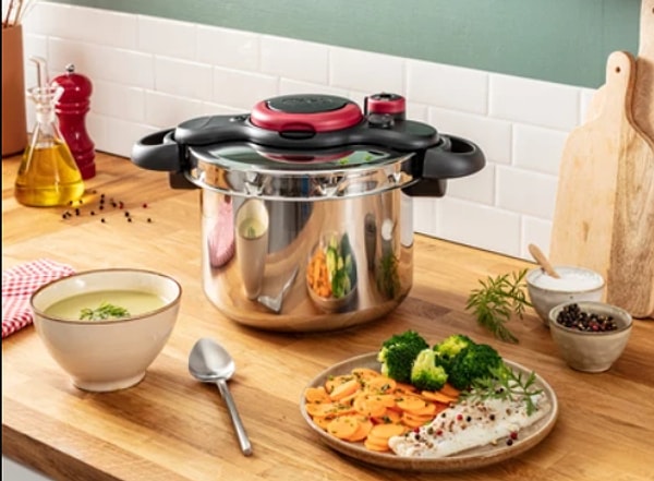 9. Tefal Clipso Minut' Easy 6 Litre Düdüklü Tencere