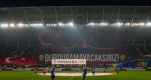 Trendyol 1. Lig'in 10. haftasında MKE Ankaragücü ile Kocaelispor başkentte Eryaman Stadı'ndan karşı karşıya geldi.