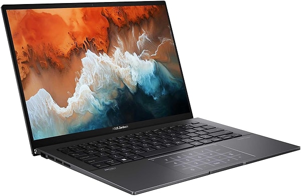 Asus ZenBook UM3402YA, güçlü Ryzen5 7530U işlemcisi ile çoklu görevleri hızla yapabilmenizi sağlıyor, performans kaygısını ortadan kaldırıyor. 8GB RAM ile en zorlu uygulamalarda bile yüksek verim sunarak günlük işlerinizi akıcı ve hızlı bir şekilde yönetmenize olanak tanıyor.