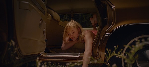 2. It Follows (2014)