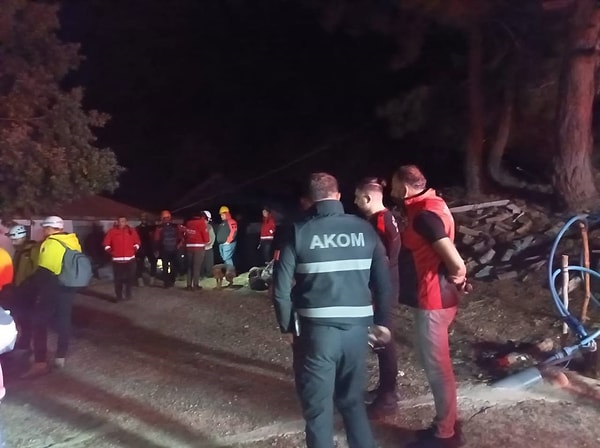 Adana’nın Kozan ilçesinde dün akşam saat 20.07’de meydana gelen deprem, il merkezi dahil birçok ilçeden de hissedildi.