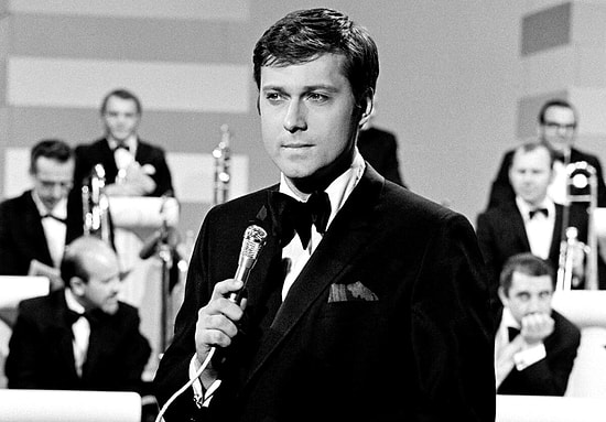 The Icon of the '60s, Legendary Singer Jack Jones Passes Away at 86