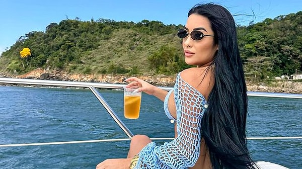 Brezilya’da ünlü fenomenler 37 yaşındaki  Aline Tamara Moreira de Amorim ve 27 yaşındaki Beatriz Tavares da Silva Faria  geçen ay tekne partisinde hayatını kaybetmişti.