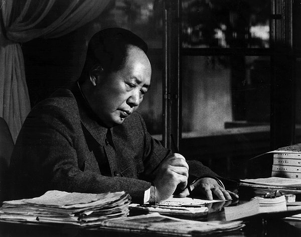 6. Mao Zedong’un kurduğu hükümetin adı nedir?