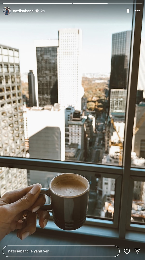 Nazlı Sabancı, New York manzarasının tadını çıkardı.