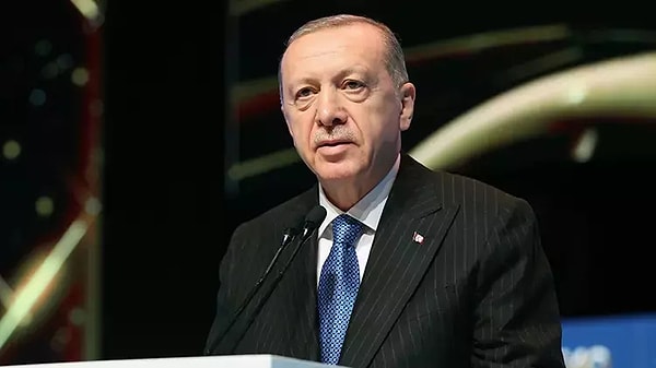 Bişkek’te ”Türk Devletleri Teşkilatı 11. Devlet ve Hükümet Başkanları Zirvesi”nde konuşan Cumhurbaşkanı Recep Tayyip Erdoğan, Ortak Türk Alfabesi projesi hakkında da açıklamalarda bulundu: