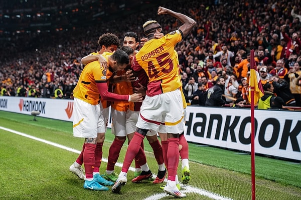 İngiliz basınından Daily Mirror, Galatasaray'ın kazandığı maçı ''Tottenham'ın rezaleti'' olarak değerlendirdi. Ayrıca maça eksiklerle çıkan Tottenham'ın stoper rotasyonundaki seçeneklerin bu seviye için yeterli olmadığına dikkat çekildi.