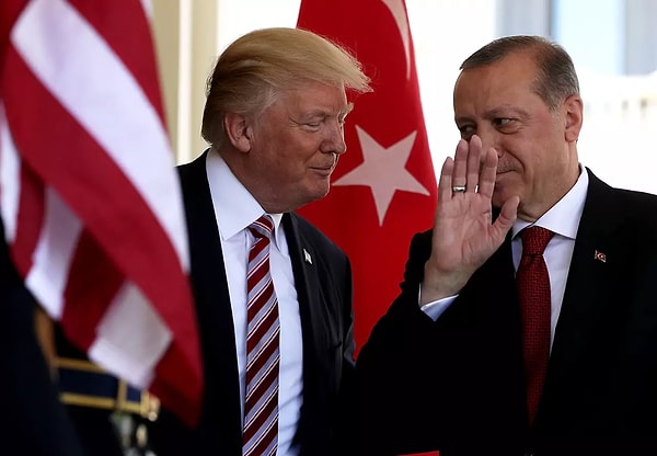 Trump ile ilk dönümünde iletişim kurmakta zorlanmadıklarını söyleyen Cumhurbaşkanı; “ Trump’ın İsrail tarafından başlatılan bu çatışmaları sonlandırma vaatleri var biliyorsunuz. Biz o vaadin yerine getirilmesini ve İsrail’e “dur” denilmesini isteriz. Temenni ederiz, Sayın Trump’ın ikinci döneminde bölgede kalıcı barışın ve huzurun sağlandığı bir dönem inşa edilir.” İfadelerini kullandı.