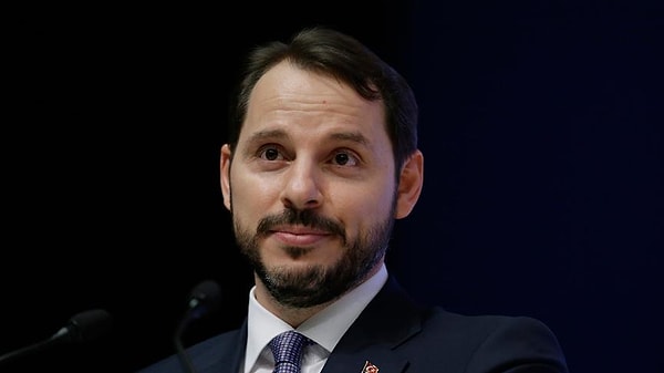 Coşkun, Albayrak’ın geri dönme ihtimalinin AK Parti kulislerinde konuşulduğunu ve Cumhurbaşkanı Erdoğan’ın da son zamanlarda Berat Albayrak döneminde başlatılan işlerden sürekli bahsettiğini yazdı.