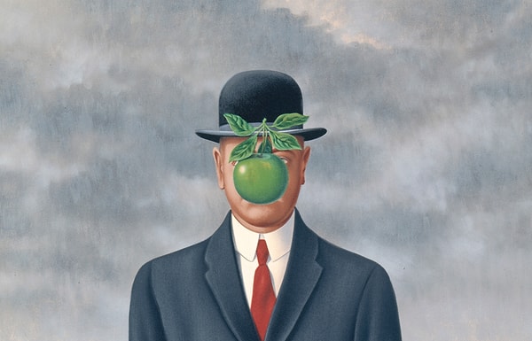 7. Rene Magritte - İnsan Oğlu