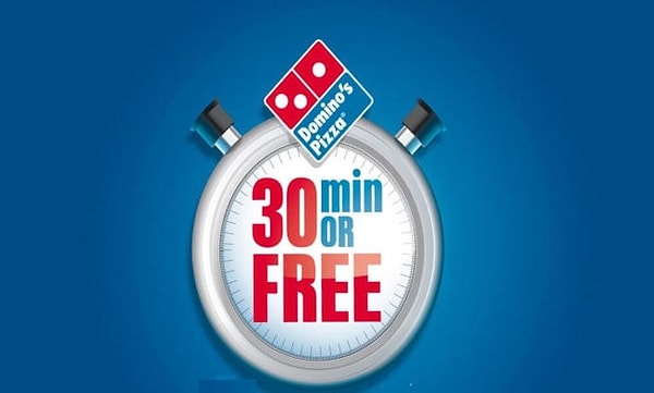 1979’da Domino's, teslimat süresini daha da iddialı hale getirerek “30 dakika içinde gelmezse bedava” garantisini başlattı. Müşteriler ya pizzalarını hızlıca alacak ya da ücretsiz yiyecekti.