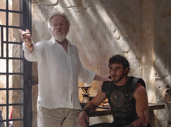 Onun yerine ise İmparator Caracalla rolünü oynamak için Fred Hechinger seçilmişti. Geçtiğimiz günlerde yönetmen Ridley Scott, Barry Keoghan'ın 'Gladyatör 2'den neden ayrıldığını anlattı.