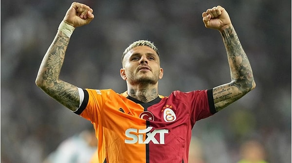 Galatasaray taraftarı ise Türk futbolunun efsanelerinden olan Metin Oktay'ın "Bizi sevenleri üzmeyelim baba" sözünü hatırlatarak bu haberi paylaştı.