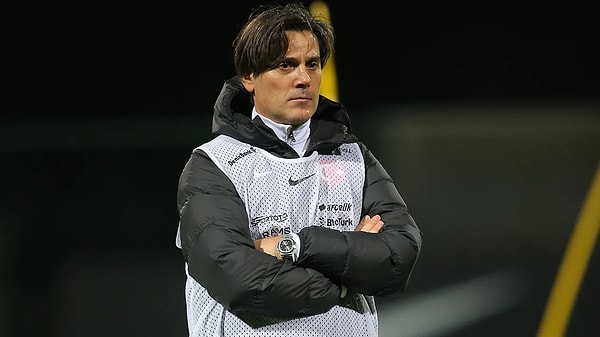 Montella, Uluslar Ligi'nde de aldığı sonuçlarla dikkat çekmeyi sürdürüyor. İtalya'da da takip edilen Montella'ya ülkesinden talip çıktı.