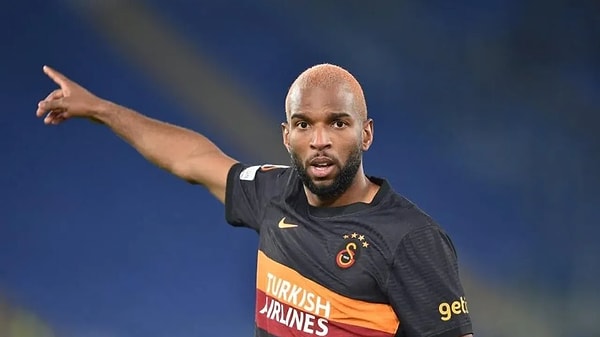 Türkiye'de Kasımpaşa, Beşiktaş, Galatasaray ve Eyüpspor formaları giyen Ryan Babel, geçtiğimiz günlerde yeşil sahalara veda ettiğini duyurmuştu.