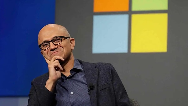 İş dünyasının en etkili 100 ismi arasında listenin üçüncü sırasında Satya Nadella var. Nadelle, Microsoft’un CEO’su.