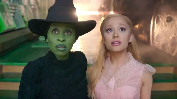 'Wicked'in başrolü Ariana Grande ise 'Glicked' fikrinin ortaya çıkmasından memnun. Ünlü oyuncu yaptığı açıklamada "Yapmamız gereken şey de tam olarak bu" diyor.