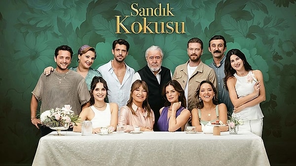 9. Show TV'nin sevilen dizisi Sandık Kokusu, 2. sezonuyla ekran yolculuğuna devam ediyor. Senaryo ve oyuncu kadrosunda epey değişikliklerle devam eden Sandık Kokusu'nda yine bomba bir gelişme yaşandı. Dizide Ayça karakterine hayat veren Nesrin Cavadzade'ye partner gelmesi beklenirken oyuncu Pamir Pekin'le setten fotoğraf paylaşması dizinin izleyicilerini şoke etti. İşte o paylaşım...