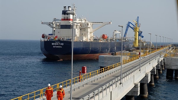 "Sayın bakanımız bu boru hattından geçen firmaların tamamıyla görüşüldüğünü ve bu hattan kesinlikle İsrail'e giden bir petrol akışının olmadığını bir kez daha söyledi. Burada paylaşmak istiyorum. Fakat buradan gelen petrol dünyanın farklı yerlerine dağılıyor nihayetinden ama sonuç olarak bu ülkelerden bu şirketlerden İsrail'e giden bir petrolün gelmemesi konusunda bize bir anlayış gösterildiğini ve bu konudaki hassasiyetimizi bu firmaların büyük bir özenle uyduğunu ifade etti. "