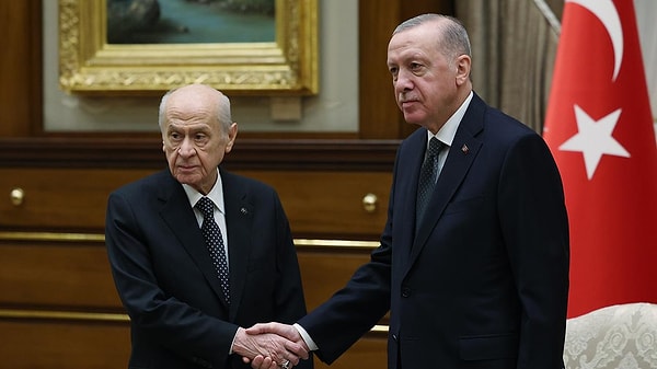 Son olarak Cumhurbaşkanı Başdanışmanı Mehmet Uçum, Cumhurbaşkanı Erdoğan ile Bahçeli arasında hiçbir anlaşmazlık olmadığını söylemişti.