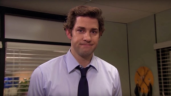 "The Office" dizisiyle hafızalara kazınan John Krasinski People dergisi tarafından 2024'ün 'Yaşayan En Seksi Erkek' seçildi. Dünyaca ünlü oyuncunun bu unvanın en yeni sahibi olduğu Salı günkü “The Late Show with Stephen Colbert” programında açıklandı. Dergi ayrıca Krasinski'nin yer aldığı yeni kapağın bir fotoğrafını da sosyal medyadan paylaştı. Ünlü oyuncu samimiyet dolu açıklamalar yaparken, konu bizim ülkemizde de gündem oldu elbette. Kimileri bu karara tam destek verirken kimileri de pek hoşnut olmadı.