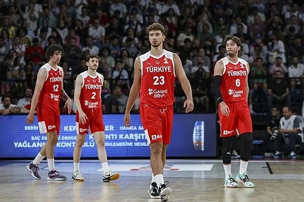 12 Dev Adam'ın Fenerbahçeli basketbolcular olmadan belirenen aday kadrosu ise şu şekilde oldu: