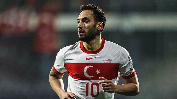 FIFA, şikayette bulunan Trabzonspor'u haklı buldu. Önce Hakan Çalhanoğlu'na futboldan dört ay men cezası verildi. Ardından 100 bin Euro Trabzonspor'a tazminat ödenmesine hükmetti.