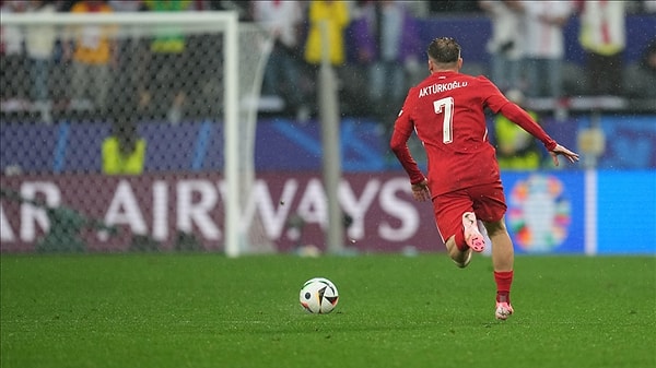 Milli takımımız maçın son bölümünde artan baskı ile kazanılan penaltıyı Kerem Aktürkoğlu'nun ayağından değerlendiremedik ve maç 0-0 sona erdi.